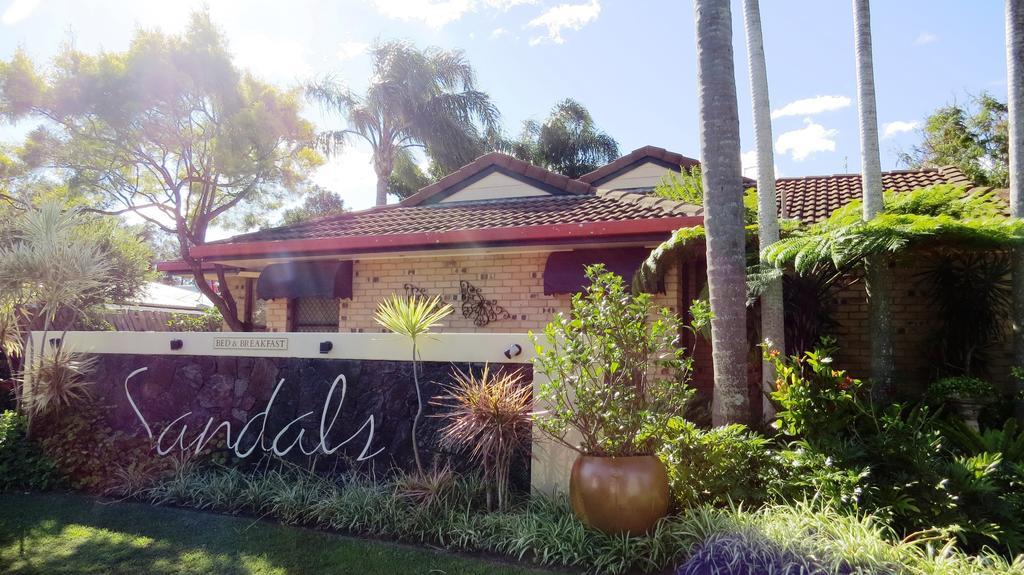 Sandals Guest House Byron Bay Exterior photo